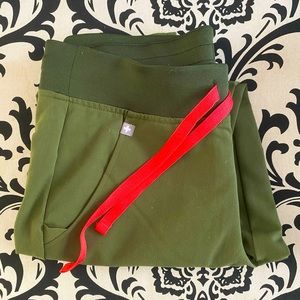 Dark Olive 
XS petite Zamora joggers